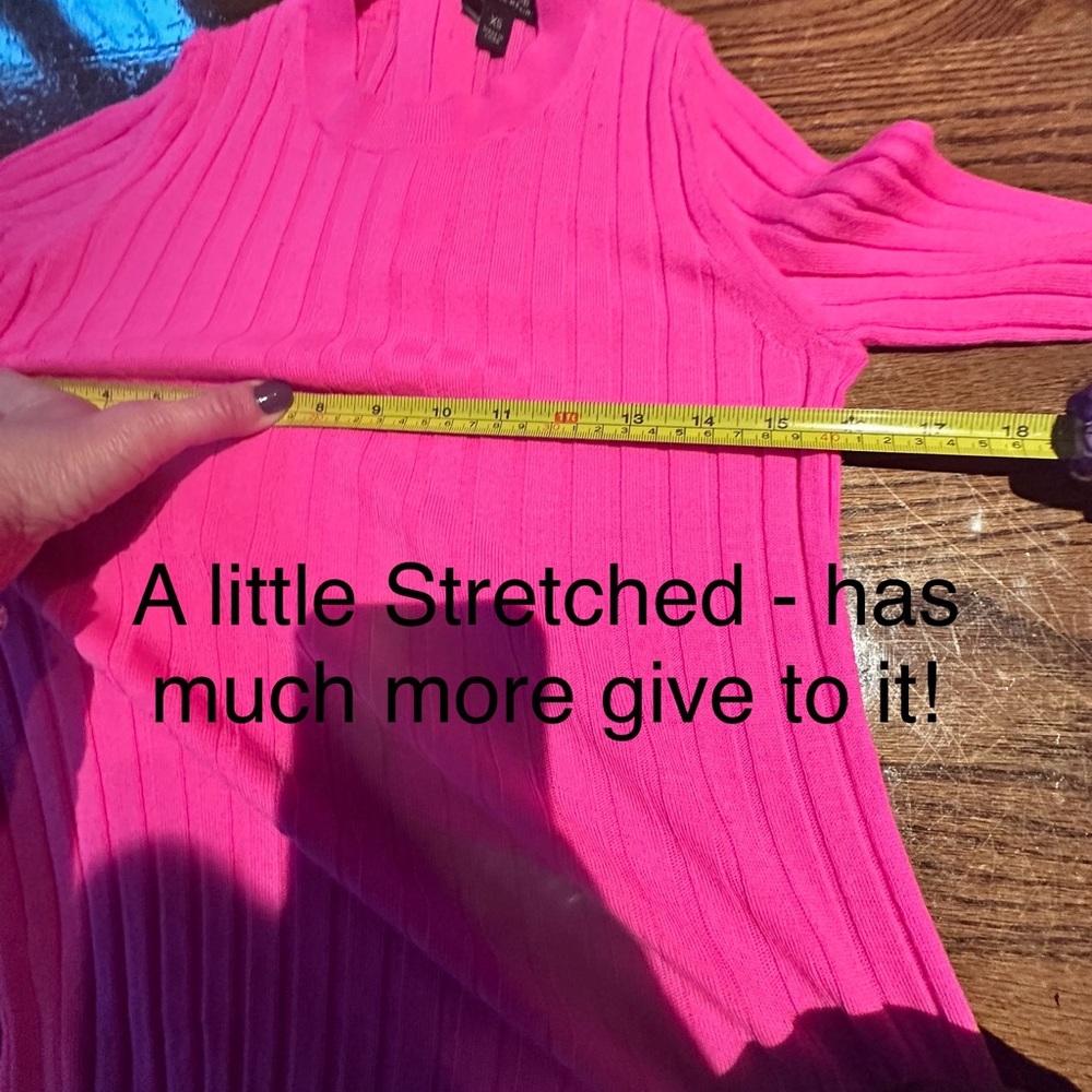 Hot pink NWOT (Never Worn) Banana Republic sweater! Gorgeous! - Picture 7 of 7